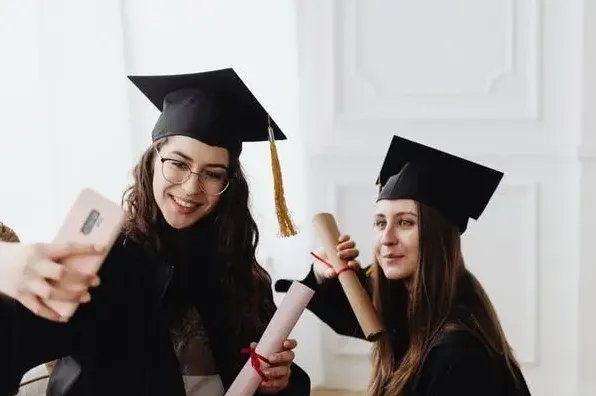 广州留学中介排名与自费出国留学中介服务全攻略
